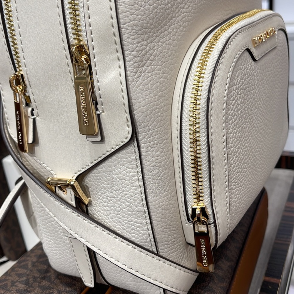 Michael Kors Jaycee Medium Pebbled Leather Backpack
Light Cream - Picture 7 of 16